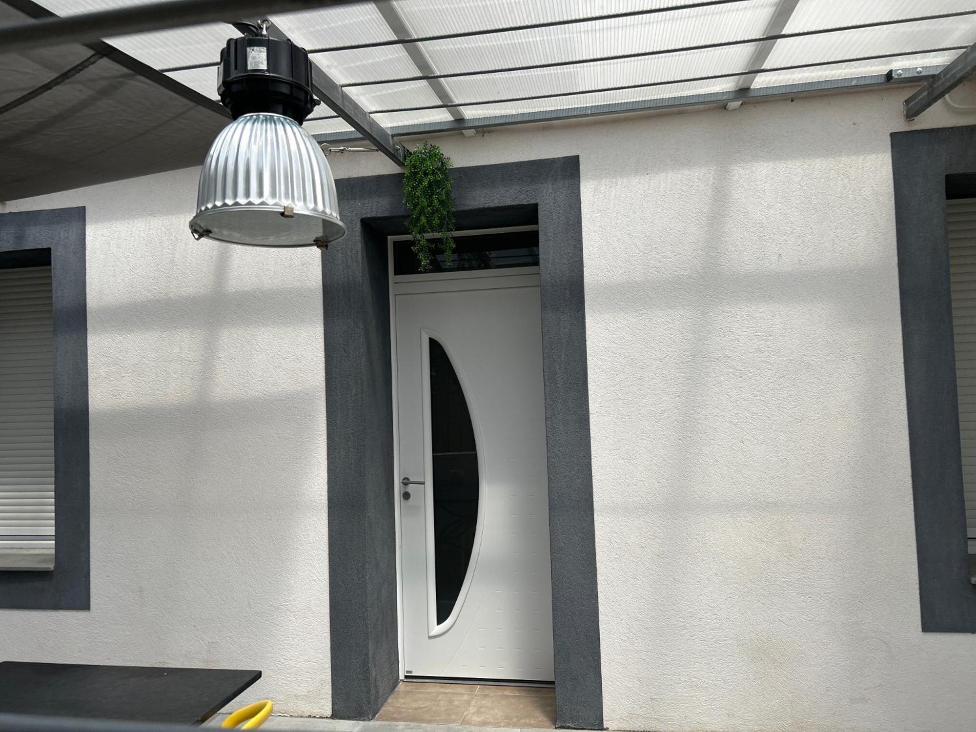 Aux 3 Domaines T2 Avec Terrasse Apartment Hyeres Bagian luar foto